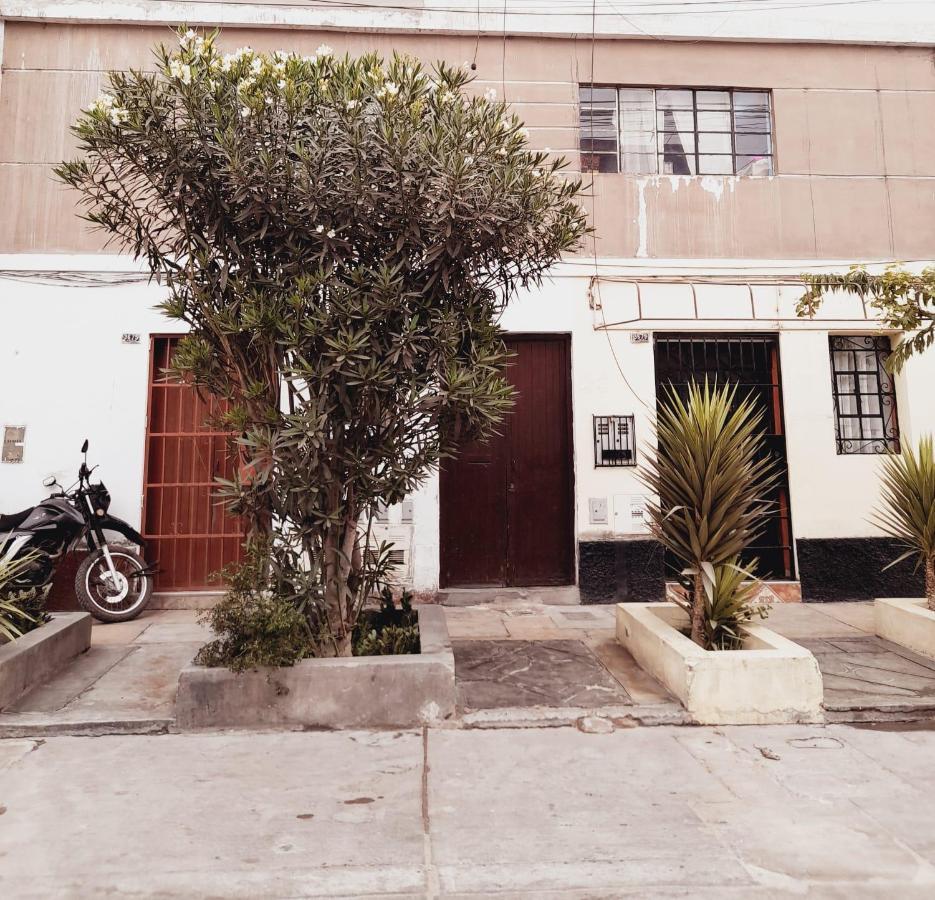 Maypa Lima Airport Exterior foto